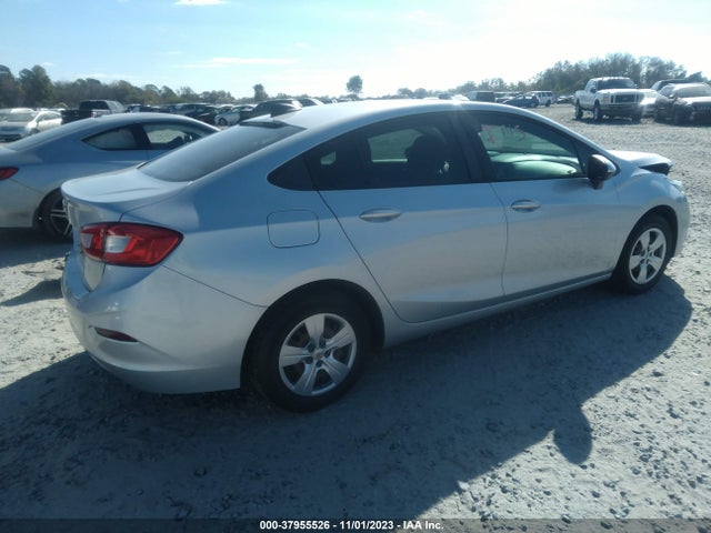 Chevrolet CRUZE LS 2018 1G1BC5SM6J7129682 Image 4