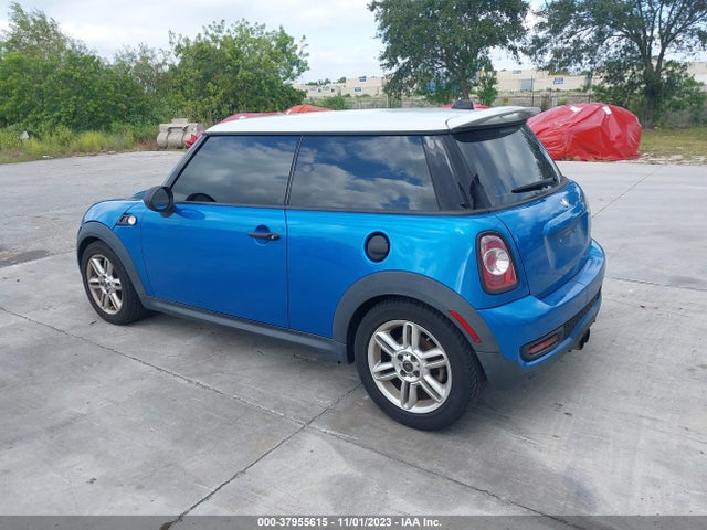 2012 MINI COOPER S WMWSV3C50CTY26365 Photo 2