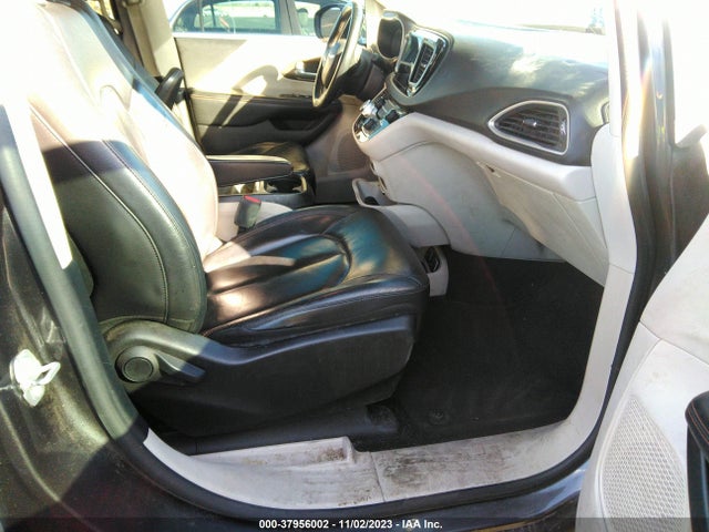 2C4RC1BG7HR539120 Chrysler Pacifica Touring-l