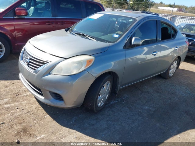 Nissan VERSA SV 2014 3N1CN7AP0EL812821 Image 2