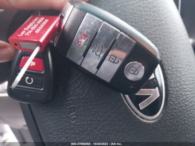 5XYKUDA72FG623316 KIA SORENTO EX