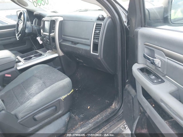 1C6RR7LG8FS671094 RAM 1500 Big Horn