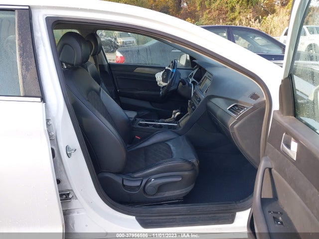 2015 HYUNDAI SONATA SPORT VIN: 5NPE34AF2FH051583