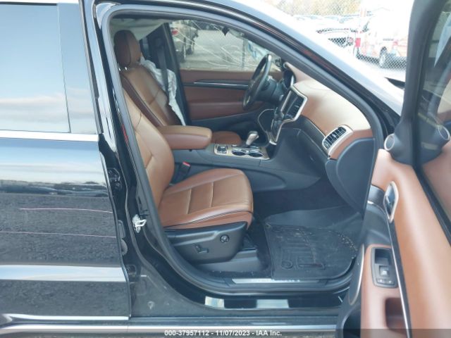 2017 JEEP GRAND CHEROKEE 1C4RJFJG7HC627579 Photo 4