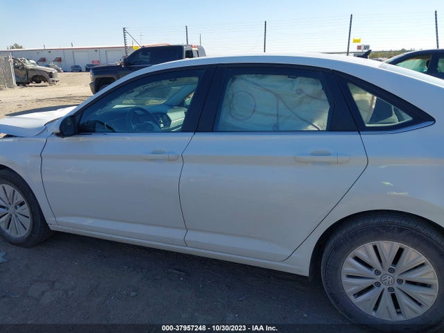 3VWC57BU8KM018122 Volkswagen Jetta 1.4t R-line/1.4t S/1.4t Se