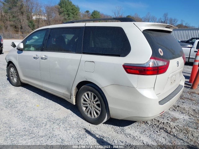 Toyota Sienna Xle 8 Passenger 2015 5TDYK3DC0FS549092 Image 3
