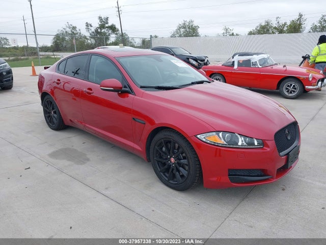 2015 JAGUAR XF SAJWA0FSXFPU73938 Photo 0