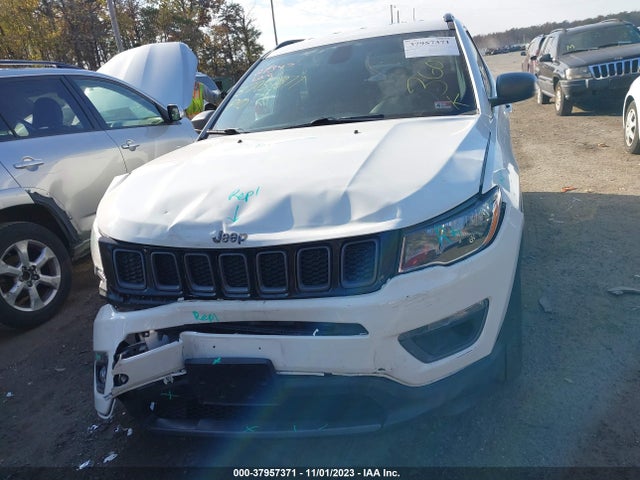 3C4NJCEB7MT587532 Jeep Compass 80th Anniversary Fwd