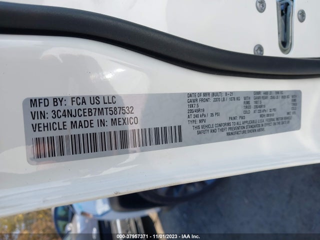 3C4NJCEB7MT587532 Jeep Compass 80th Anniversary Fwd