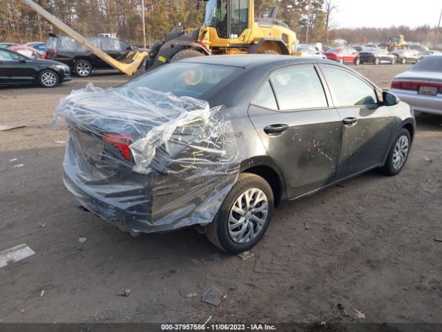 5YFBURHE6JP847582 Toyota COROLLA LE