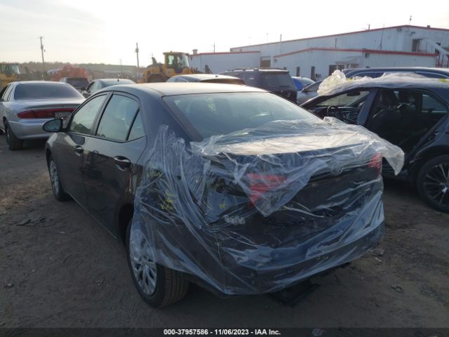 5YFBURHE6JP847582 Toyota COROLLA LE