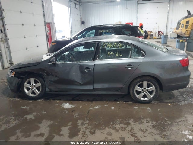 2013 VOLKSWAGEN JETTA 2.0L TDI VIN: 3VWLL7AJ0DM225264