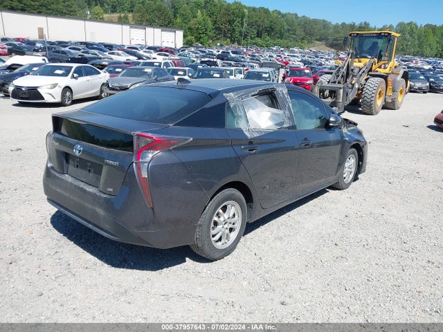 Toyota Prius Two Eco 2016 JTDKARFU4G3003948 Image 4