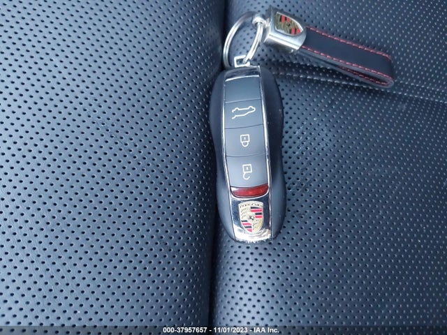 2021 PORSCHE MACAN WP1AA2A52MLB11871 Photo 10