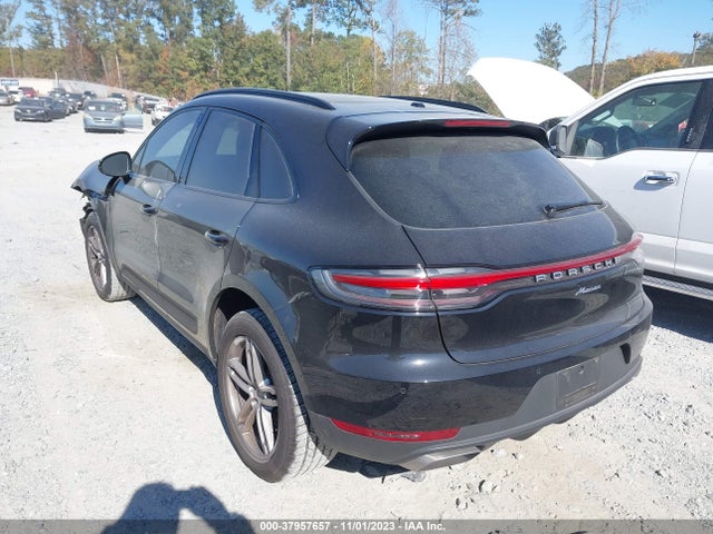 2021 PORSCHE MACAN WP1AA2A52MLB11871 Photo 2