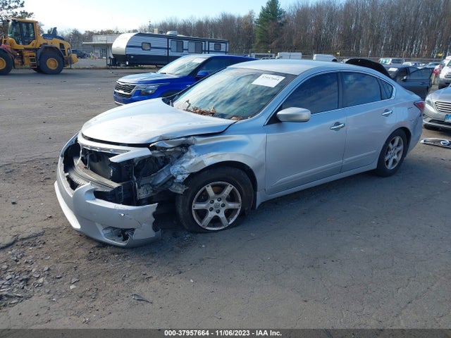 Nissan Altima 2.5 S 2015 1N4AL3AP6FC470491 Image 2