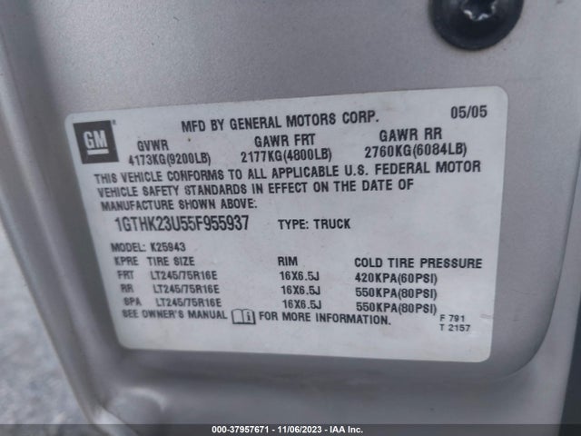 2005 GMC SIERRA 2500HD WORK TRUCK VIN: 1GTHK23U55F955937