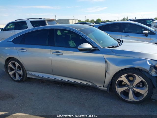 1HGCV1F95JA034720 Honda Accord Touring