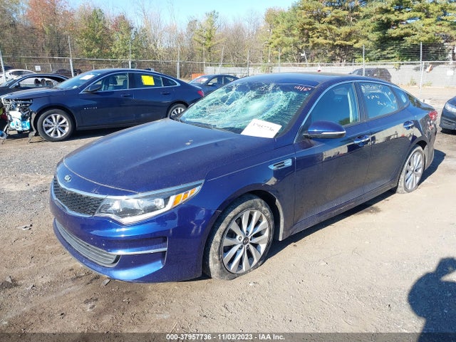 KIA Optima Lx 2018 5XXGT4L32JG272357 Image 2