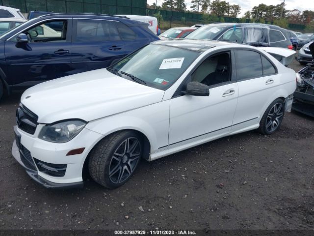 WDDGF8AB9ER309633 Mercedes-Benz C 300 Luxury 4matic