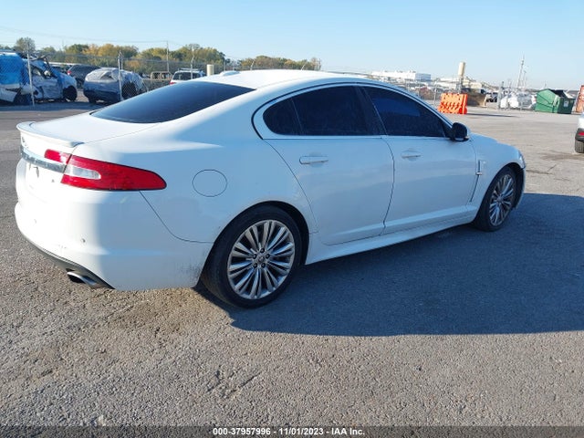 2011 JAGUAR XF SAJWA0FB1BLS18547 Photo 3