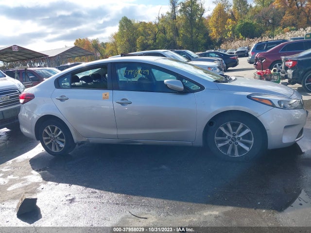 KIA FORTE LX 2017 3KPFL4A78HE009617 Image 13