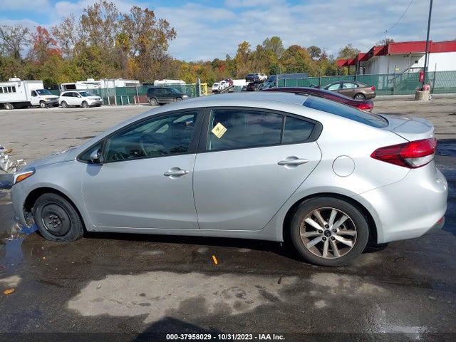 KIA FORTE LX 2017 3KPFL4A78HE009617 Image 14