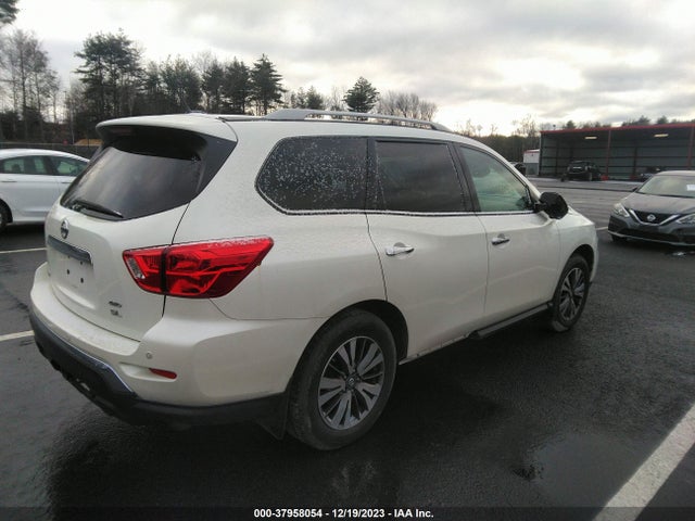 2017 NISSAN PATHFINDER SL VIN: 5N1DR2MM2HC623254