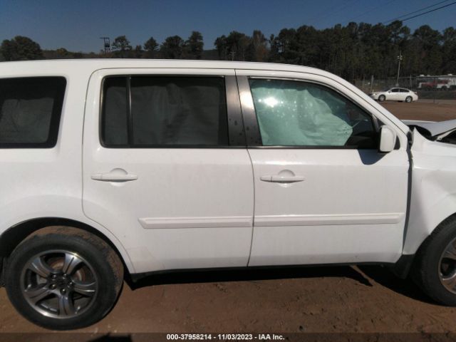 5FNYF3H3XFB026861 Honda PILOT SE