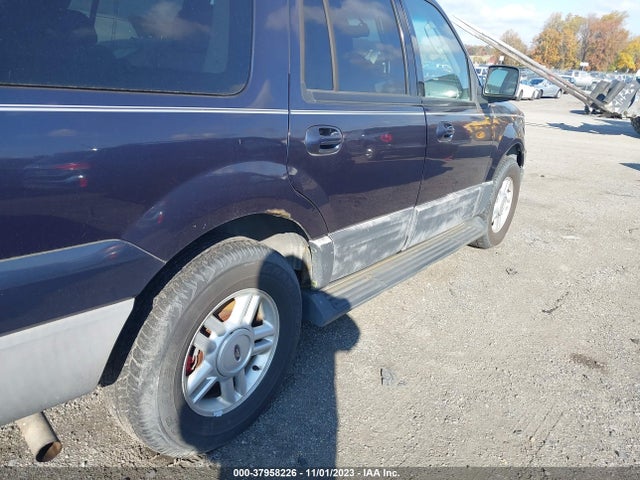 2004 FORD EXPEDITION NBX/XLT VIN: 1FMPU16L54LA02658