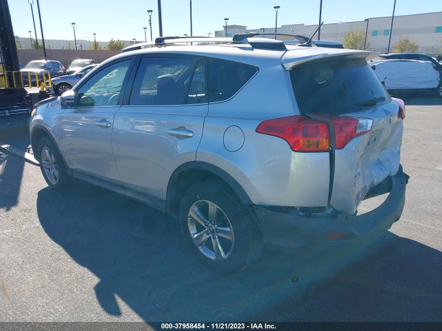 2015 TOYOTA RAV4 XLE VIN: JTMWFREV4FJ048198
