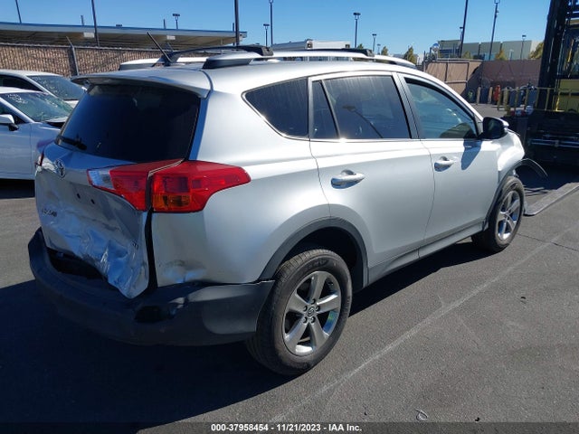 2015 TOYOTA RAV4 XLE VIN: JTMWFREV4FJ048198