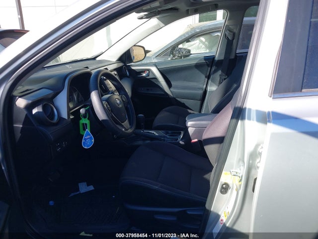 2015 TOYOTA RAV4 XLE VIN: JTMWFREV4FJ048198