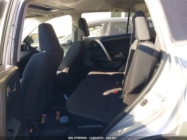 2015 TOYOTA RAV4 XLE VIN: JTMWFREV4FJ048198
