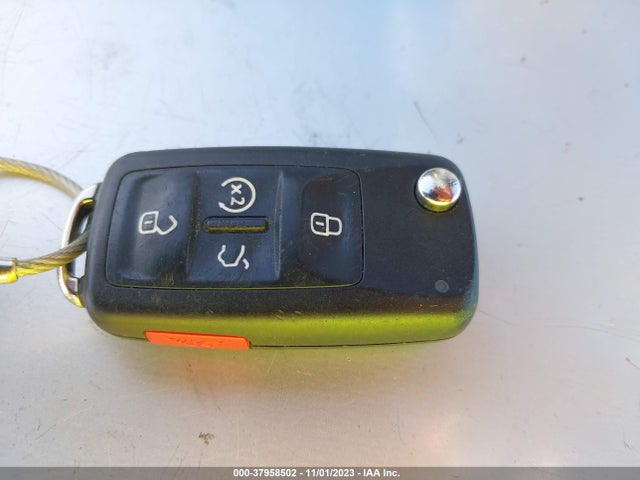1VWSA7A33MC012829 Volkswagen Passat 2.0t Se