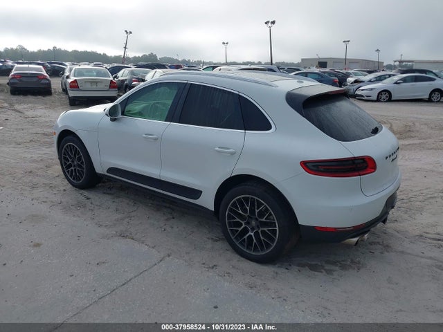 2015 PORSCHE MACAN WP1AB2A55FLB62250 Photo 2