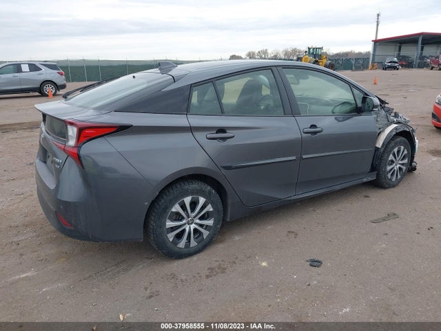 2021 TOYOTA PRIUS XLE AWD-E VIN: JTDL9MFU4M3029008