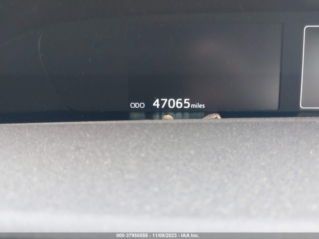 2021 TOYOTA PRIUS XLE AWD-E VIN: JTDL9MFU4M3029008