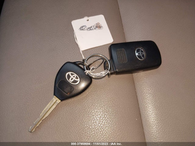 Toyota Rav4 Limited 2014 2T3DFREV3EW133783 Image 11