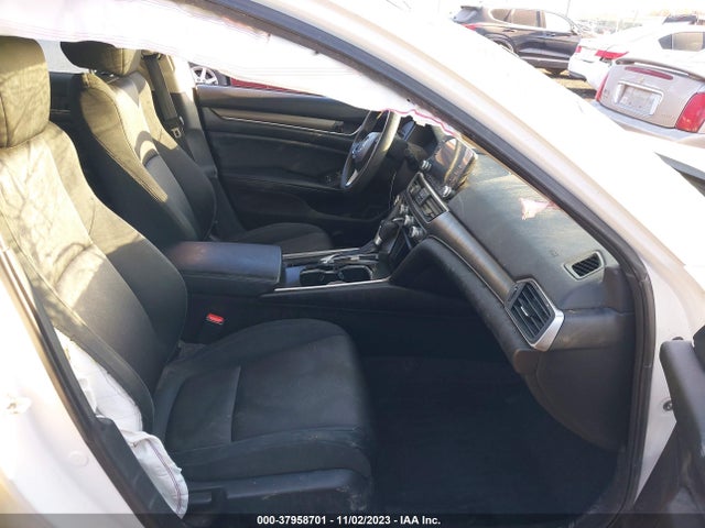 Honda ACCORD LX 2018 1HGCV1F11JA085724 Image 5
