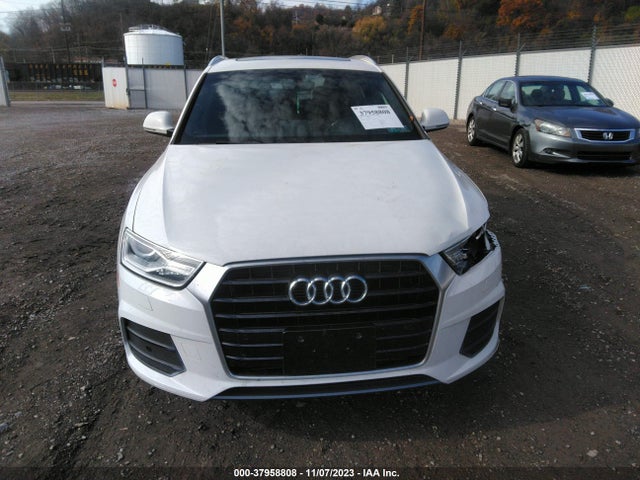 WA1EFCFS7GR011236 Audi Q3 Premium Plus