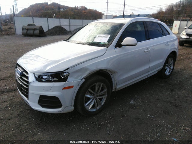 WA1EFCFS7GR011236 Audi Q3 Premium Plus