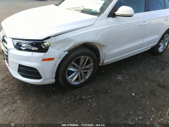 WA1EFCFS7GR011236 Audi Q3 Premium Plus