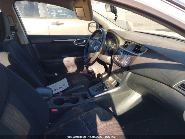 2018 NISSAN SENTRA SV VIN: 3N1AB7AP5JY300050