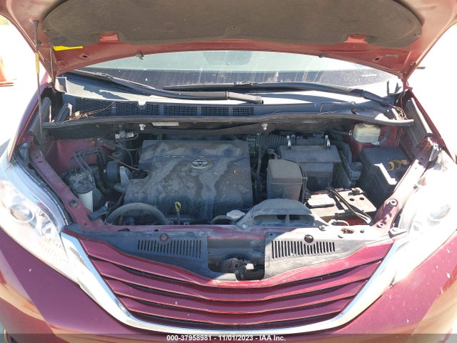 Toyota Sienna Le 8 Passenger 2015 5TDKK3DC4FS641425 Image 10