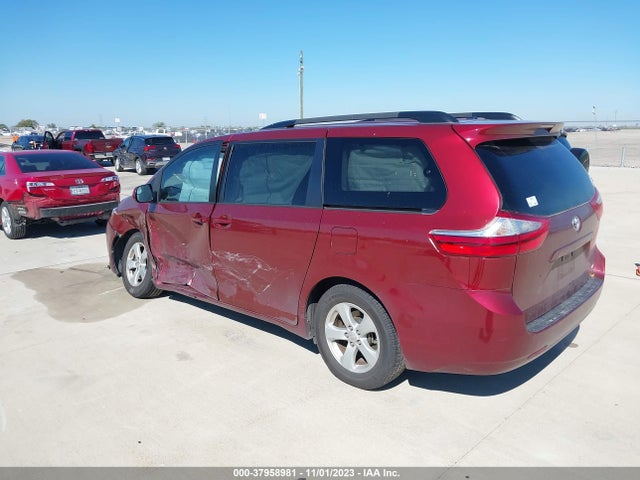 Toyota Sienna Le 8 Passenger 2015 5TDKK3DC4FS641425 Image 3