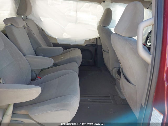 Toyota Sienna Le 8 Passenger 2015 5TDKK3DC4FS641425 Image 8
