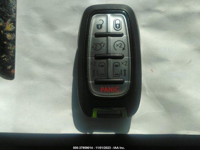 2C4RC1DG5LR260593 Chrysler Voyager Lxi