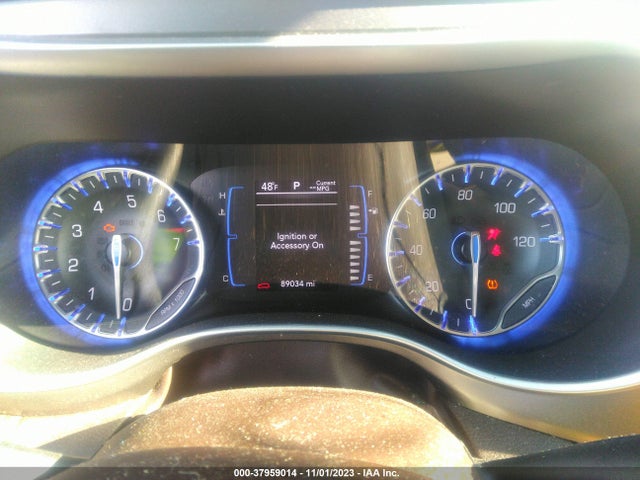 2C4RC1DG5LR260593 Chrysler Voyager Lxi