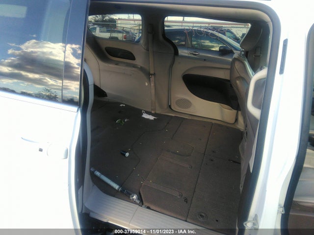 2C4RC1DG5LR260593 Chrysler Voyager Lxi